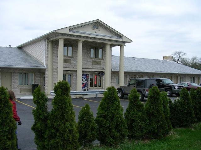 D-Lux Budget Inn Lemont Exterior photo